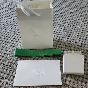 SWAROVSKI White and Green Gift Set